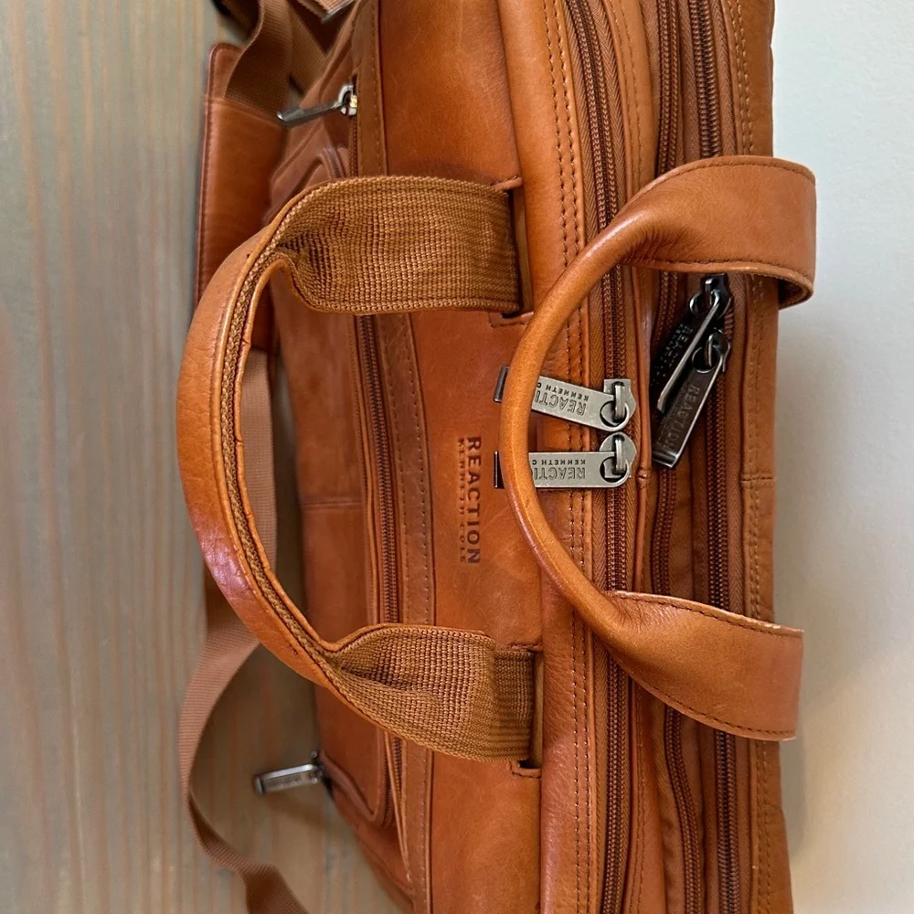 Kenneth Cole Reaction Tan Leather Briefcase